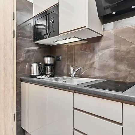 Exclusive Marina By Renters * Vratislav