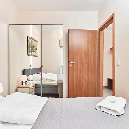Exclusive Marina By Renters Apartment *