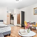 Exclusive Marina By Renters Breslavia