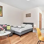 Exclusive Marina By Renters Wrocław