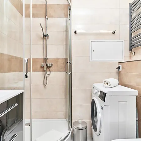 Exclusive Marina By Renters Apartment